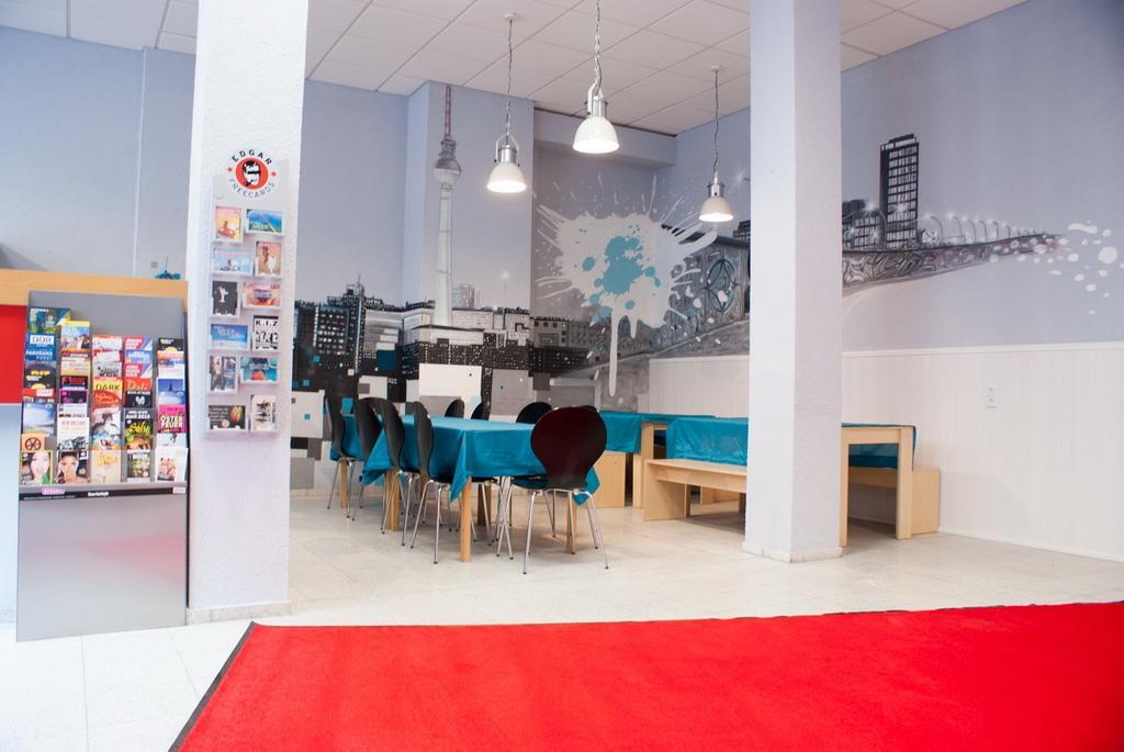 Hostel Die Etage East Berlin Exterior photo
